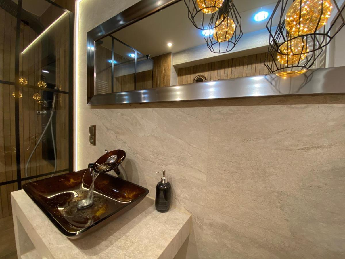 P&J Luxury Apartments Краков Экстерьер фото